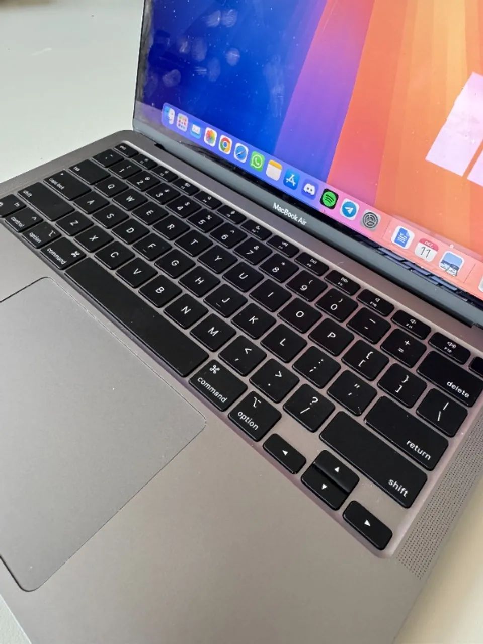 MacBook Pro M1 2020　256GB Macbook Pro 2020, 13.3'', Chip M1, 8gb, Ssd-256gb - Touchbar Cinza