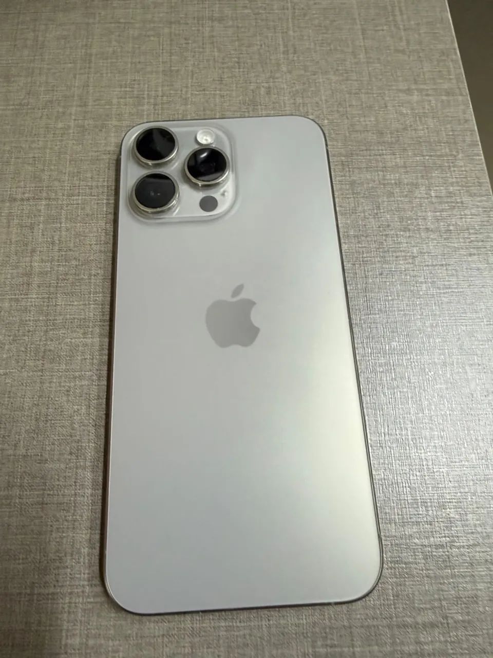 iPhone 15 Pro Max - 256GB - Foto 2