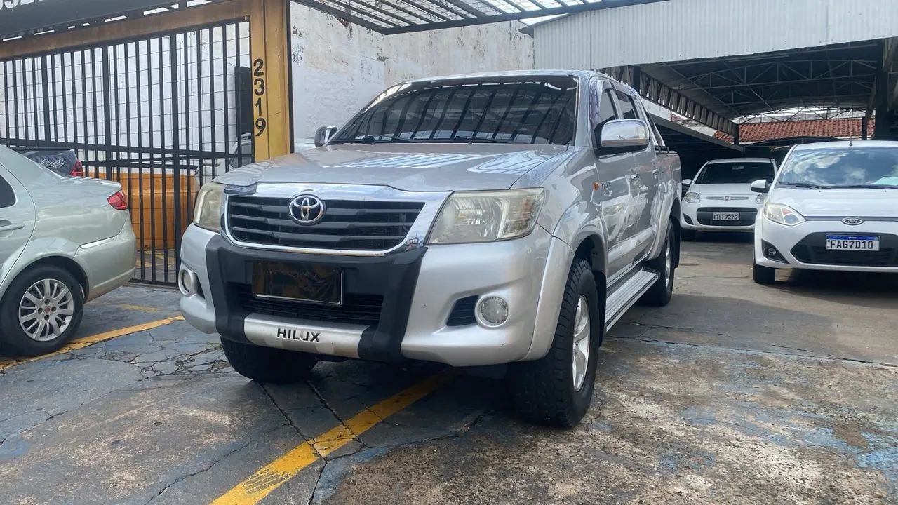 Toyota Hilux CD SR 4X2 2.7 16V/2.7 FLEX AUT. 2012