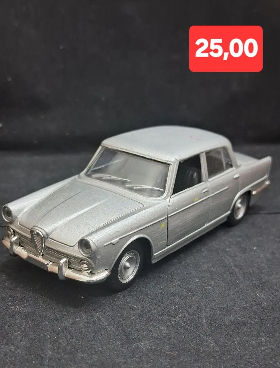 Carrinhos escala1:43 Colecionaveis