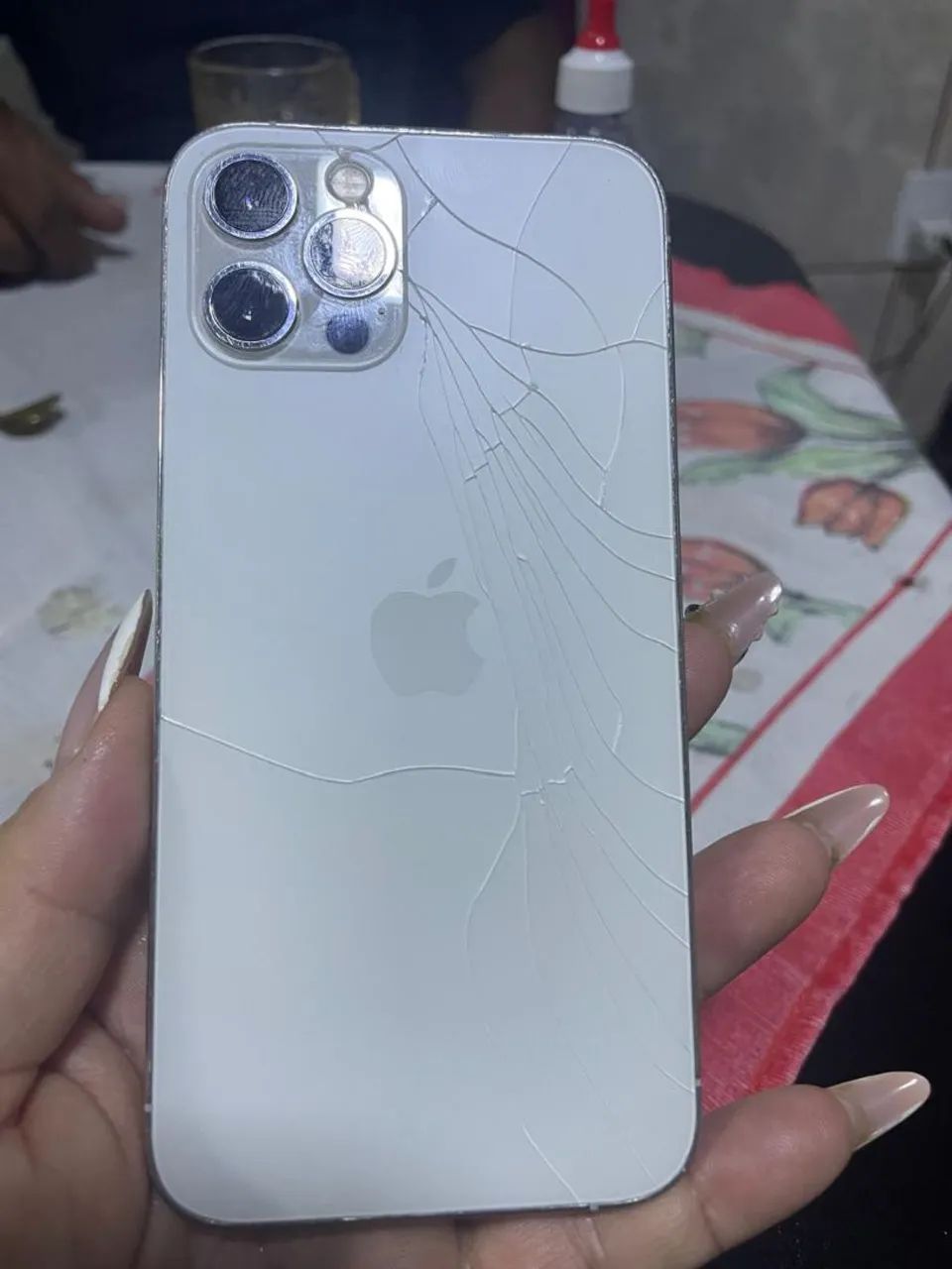 Vendo 2 iPhone 12 pro 128 GB e 12 64 GB - Foto 3