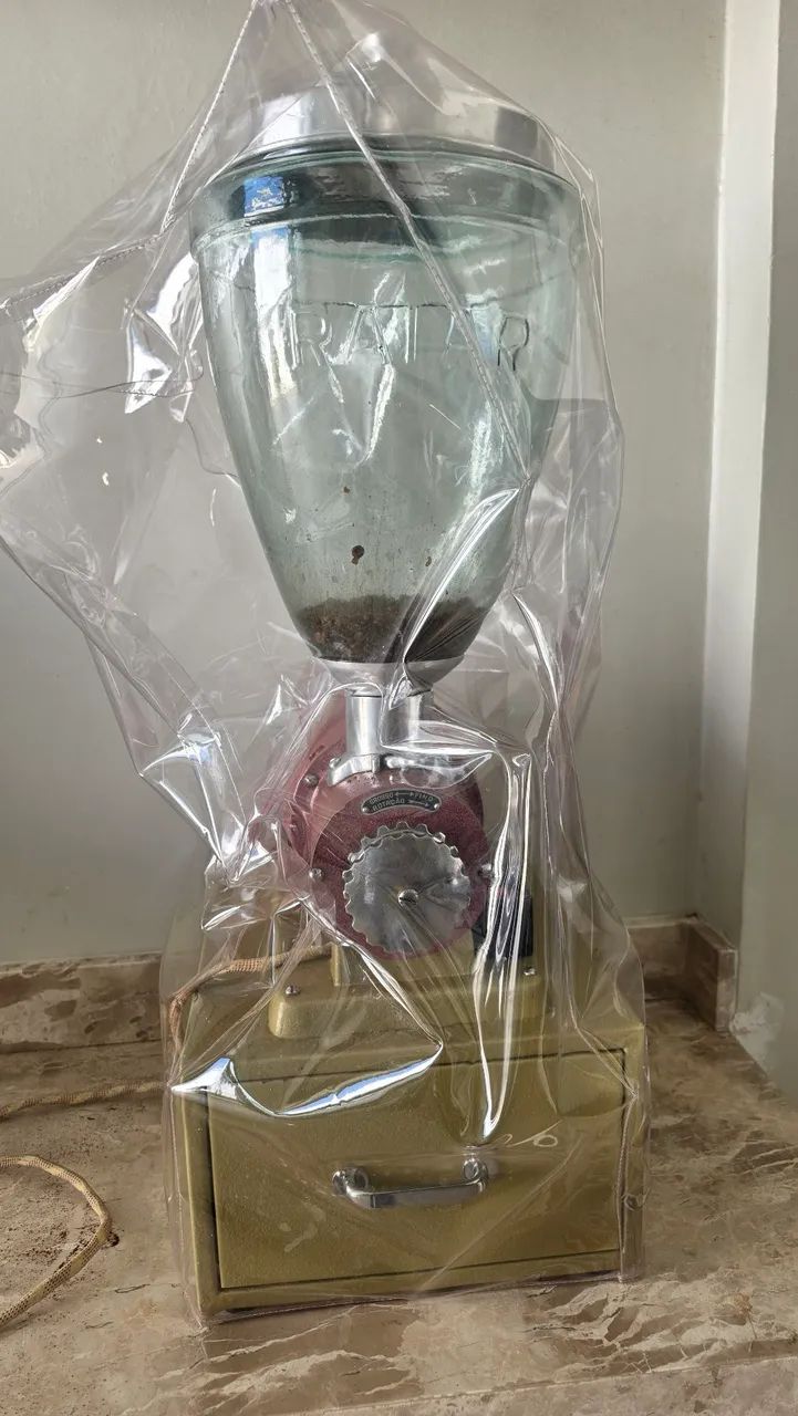Moedor de café raiar década de 60 relíquia  - Foto 2