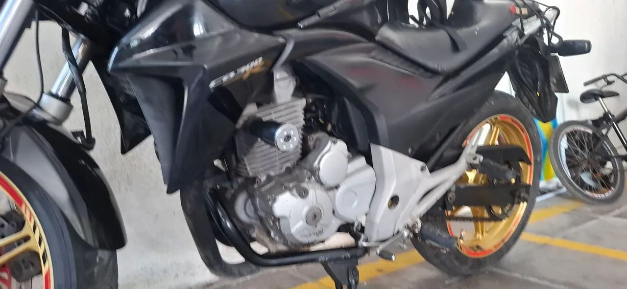 Vendo cb 300 r - Foto 3