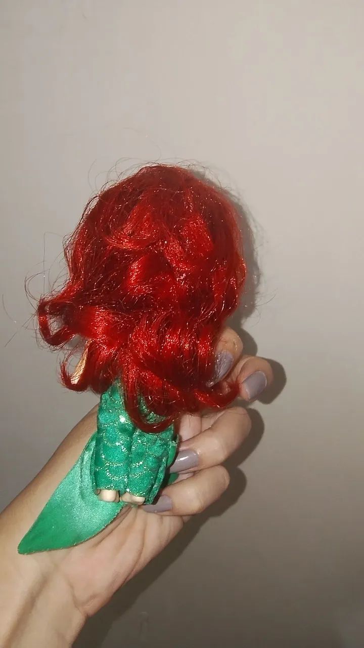 Mini boneca animators Ariel - Foto 2