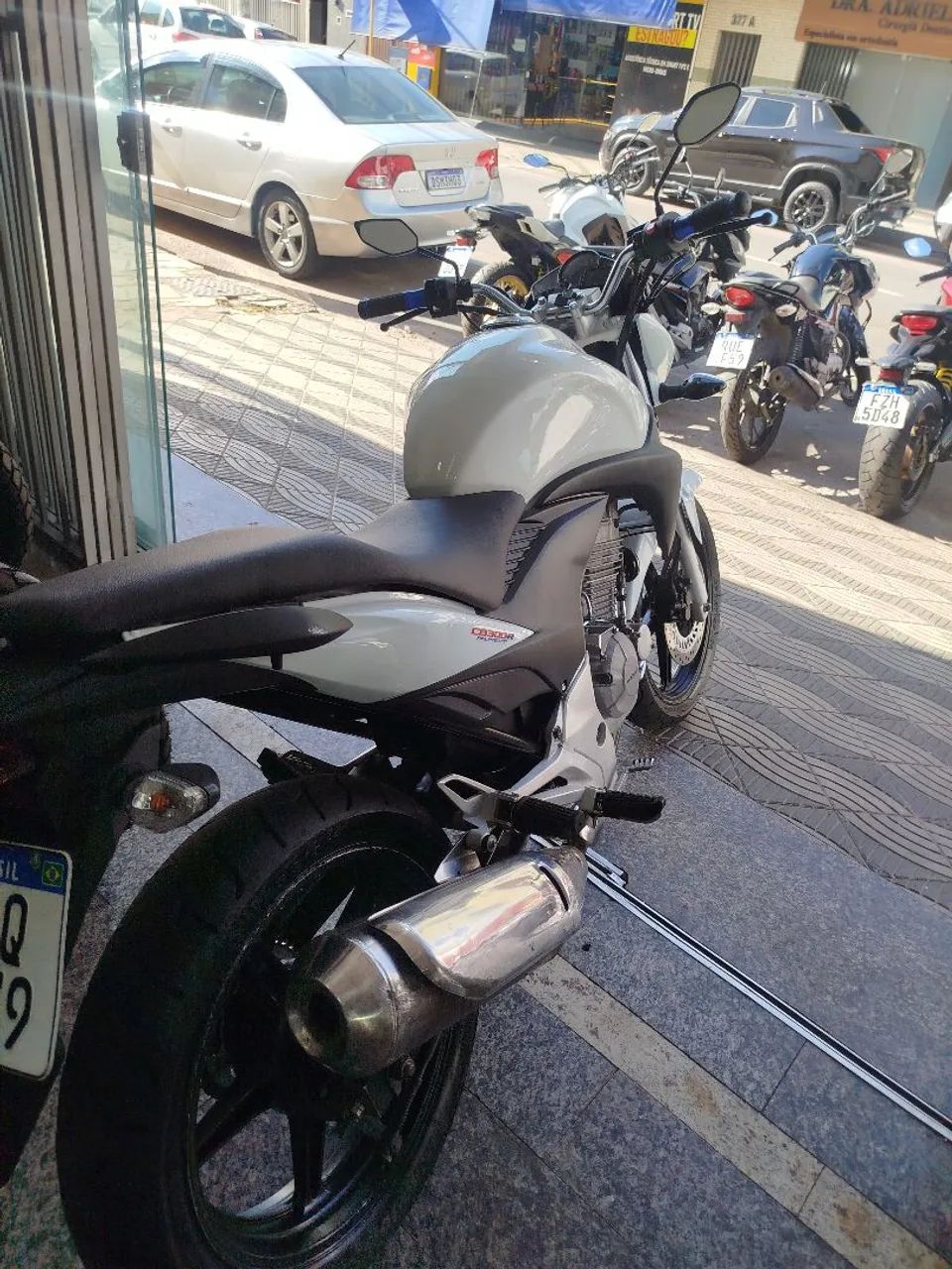 Cb 300R 2010 - Foto 3