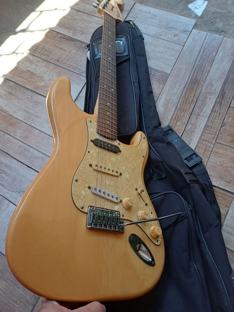 Guitarra squier standard top - Foto 4