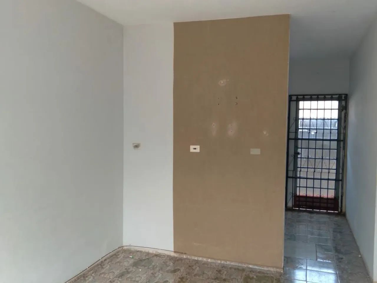 CASA PARA ALUGAR - BAIRRO SANTO AMARO