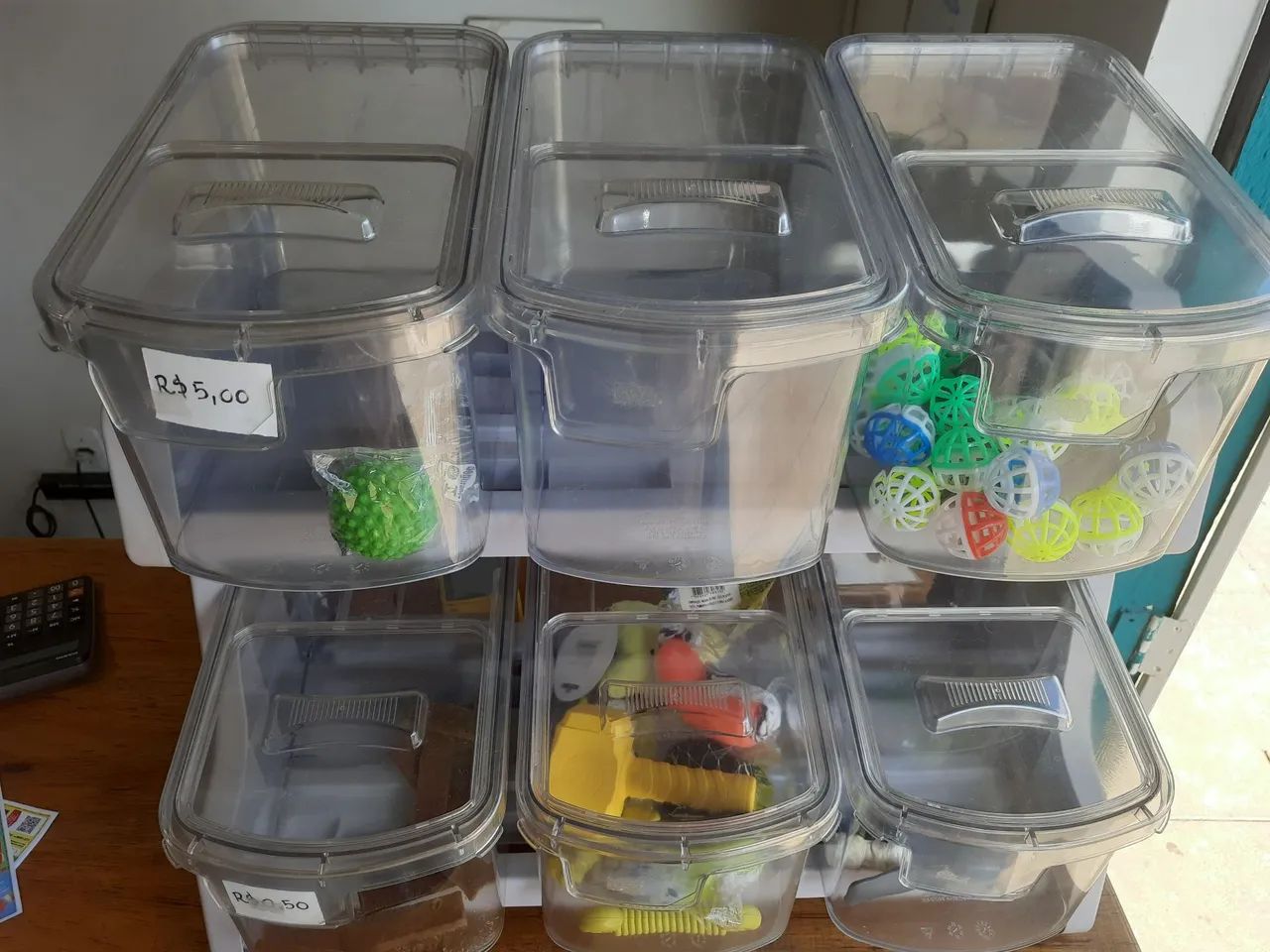 Dispenser Expositor de Balcão Plast Pet PVD cinza com 6 potes Pet Shop - Foto 3