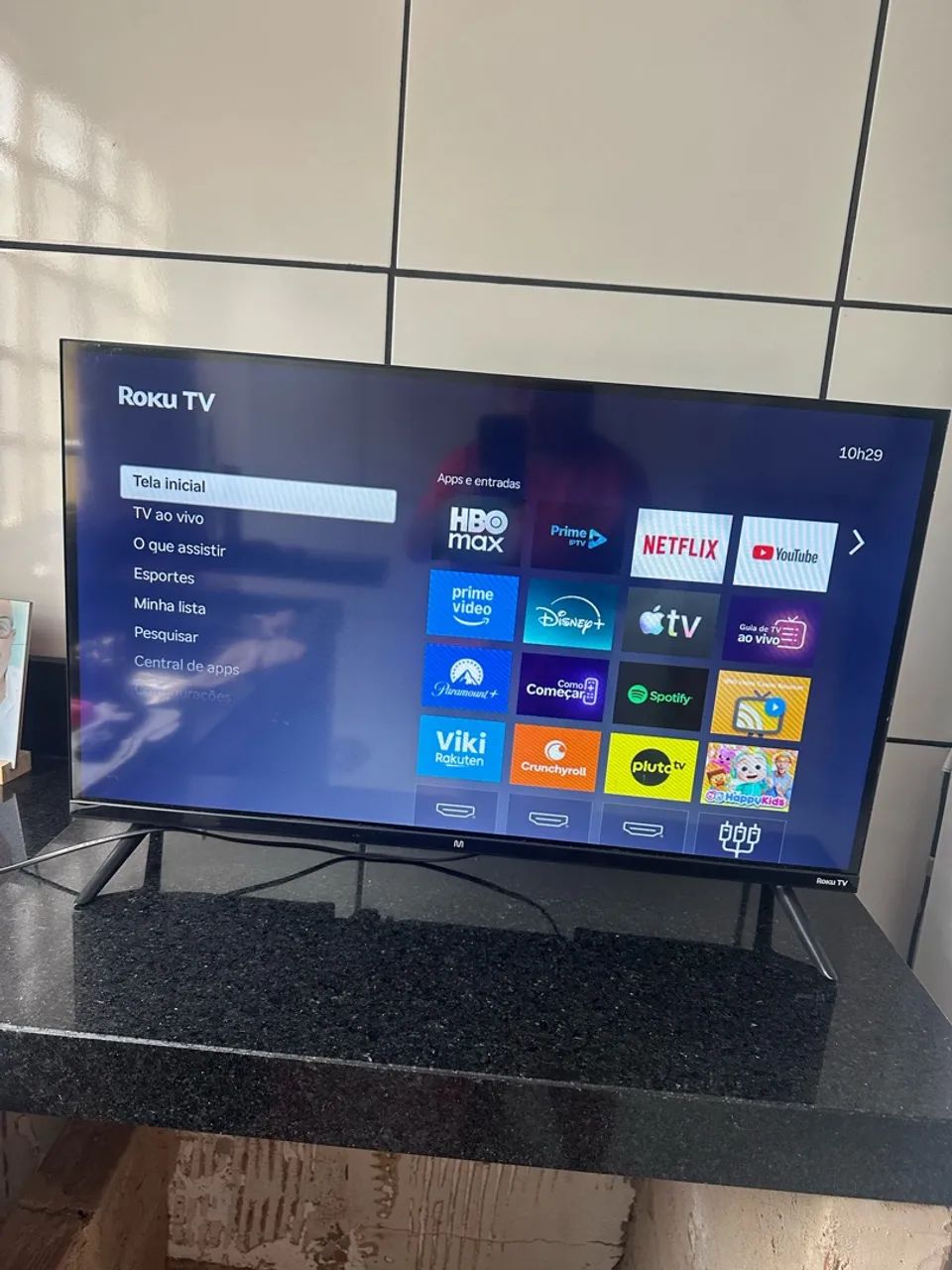 Smartv 32 semi nova leia bem anúncio  - Foto 4