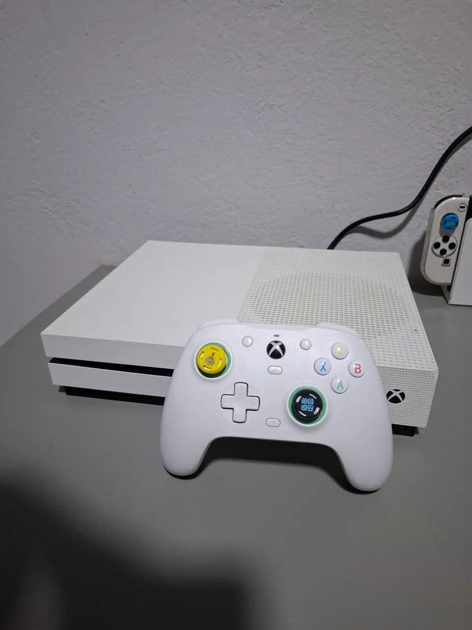 XBOX ONE S - 1TB