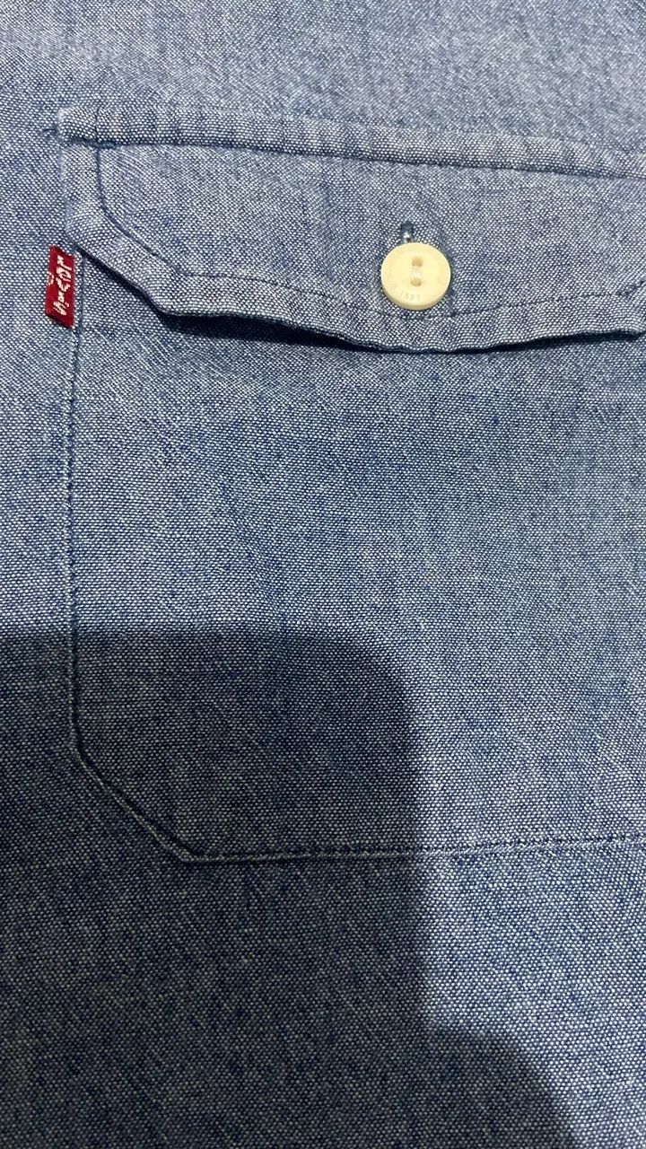 camisa levis tamanho p  - Foto 4