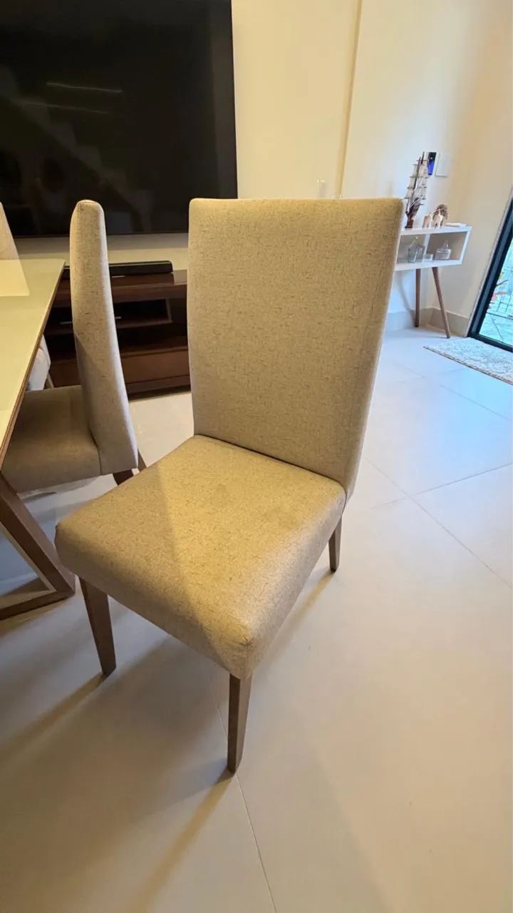 Mesa com 6 lugares Excelente estado 1,100 baixei - Foto 4
