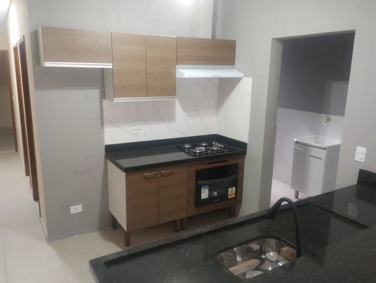 Casa sobrado- novo com dois dormitórios e suite  - Foto 4