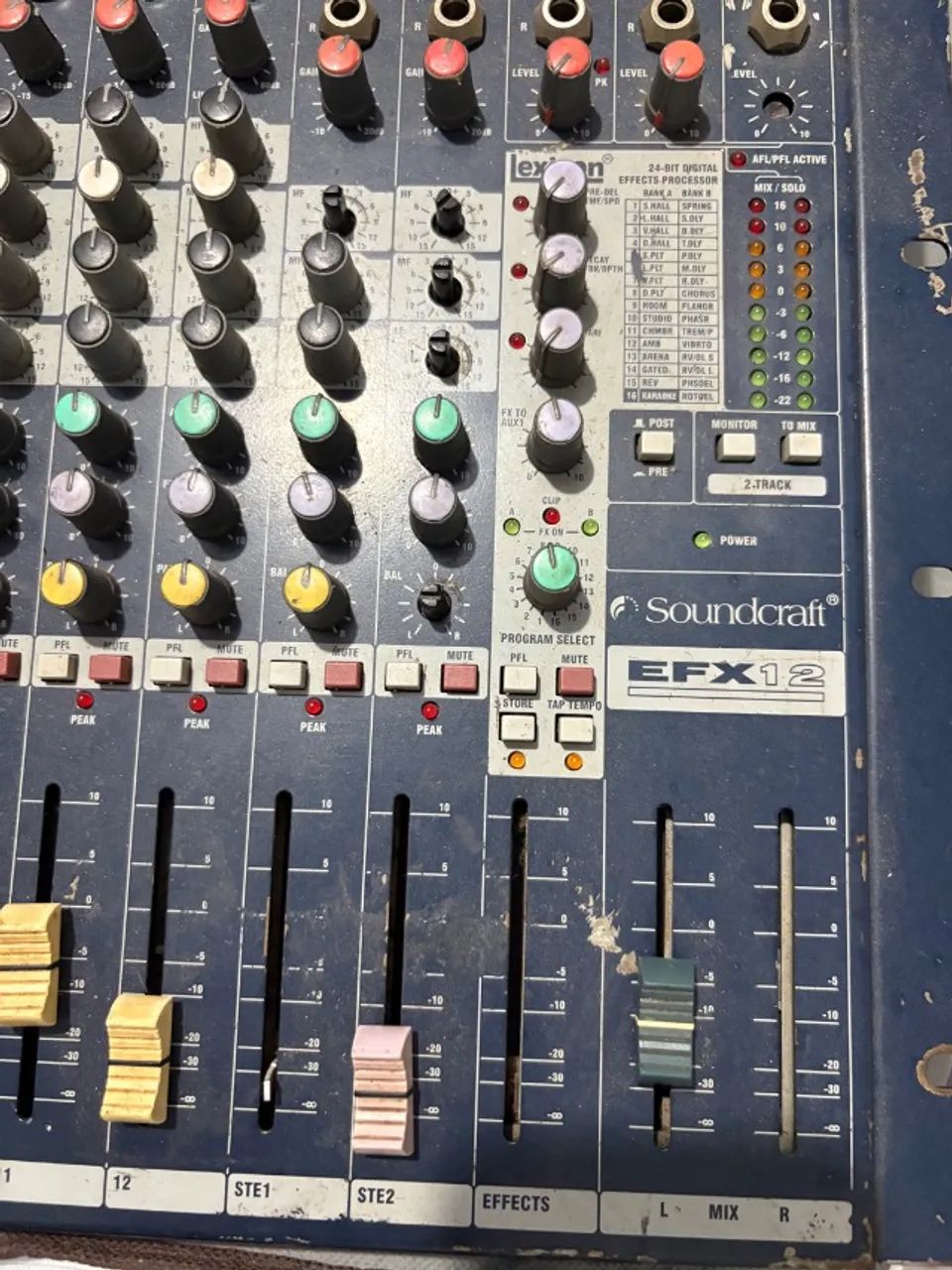 Mesa de som - Soundcraft EFX 12 - Foto 4