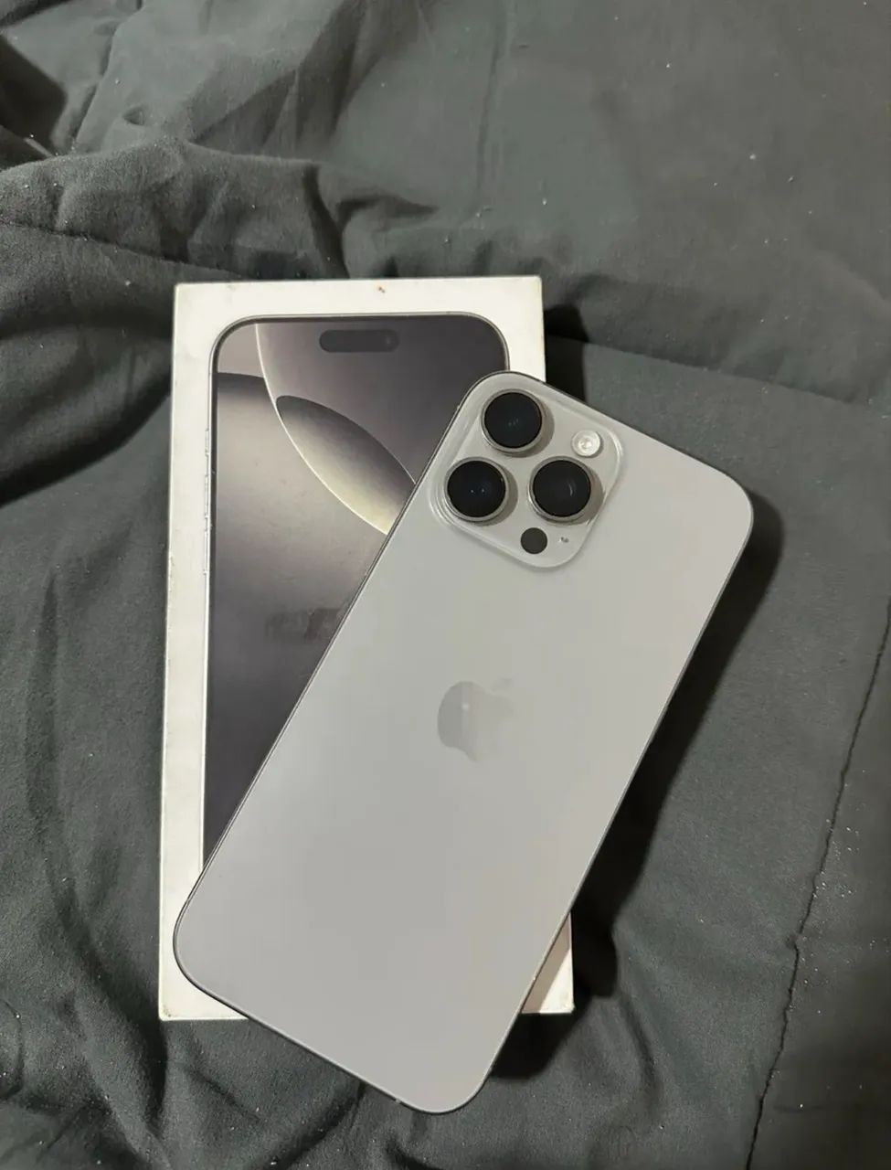 iPhone 16 pro Max 256Gb titânio + Caixa 