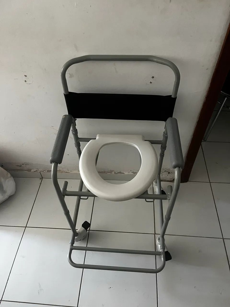 Cadeira de banho - Foto 2