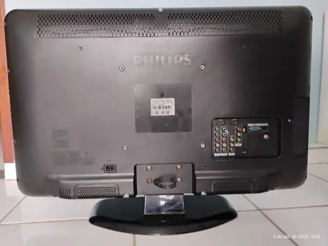 TV PHILIPS LCD - MODELO: 32PFL5604/78 [COM DEFEITO] - Foto 2