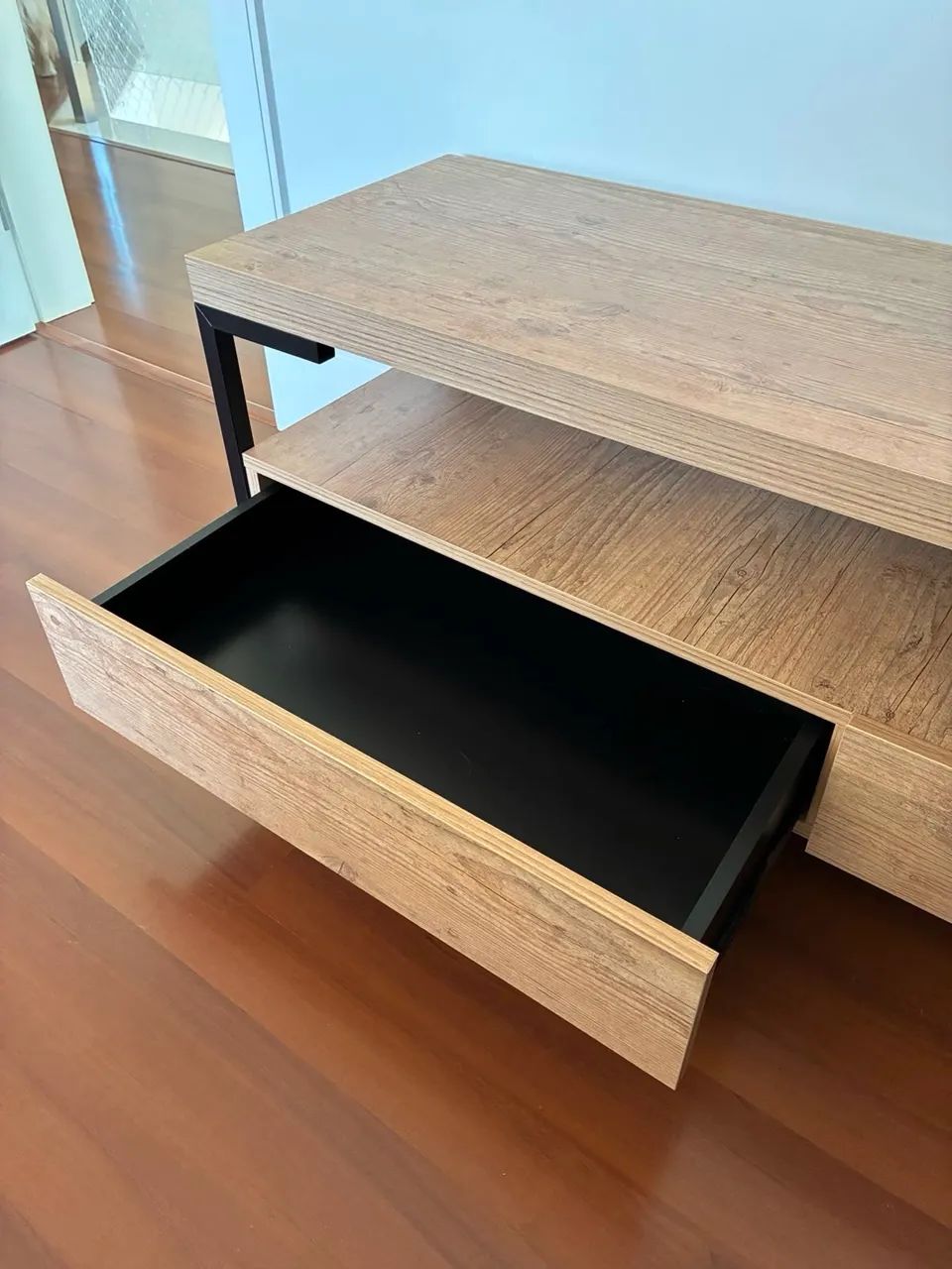Rack em mdf com 2 gavetas grandes  - Foto 3