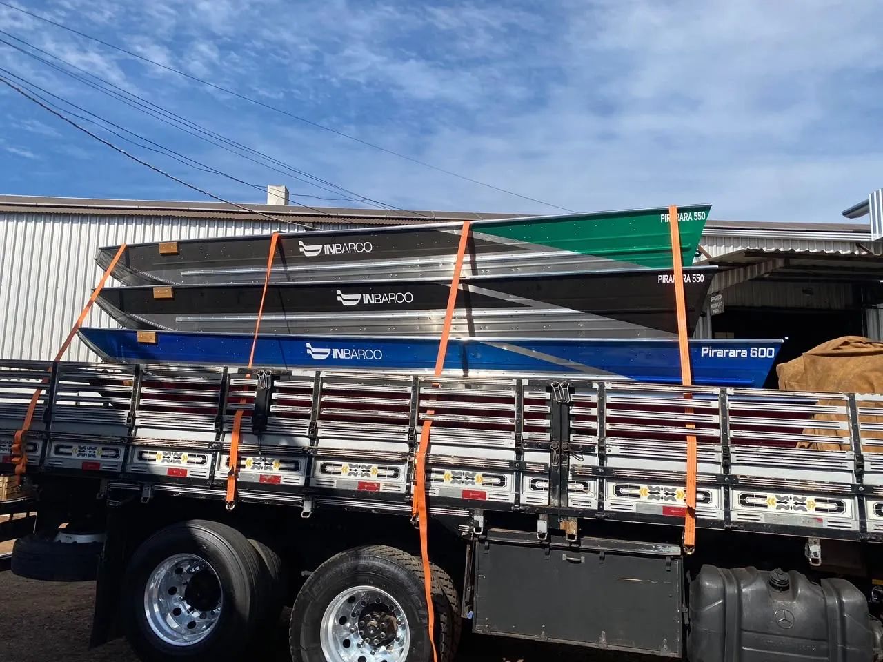 Barcos pirarara pronta entrega 