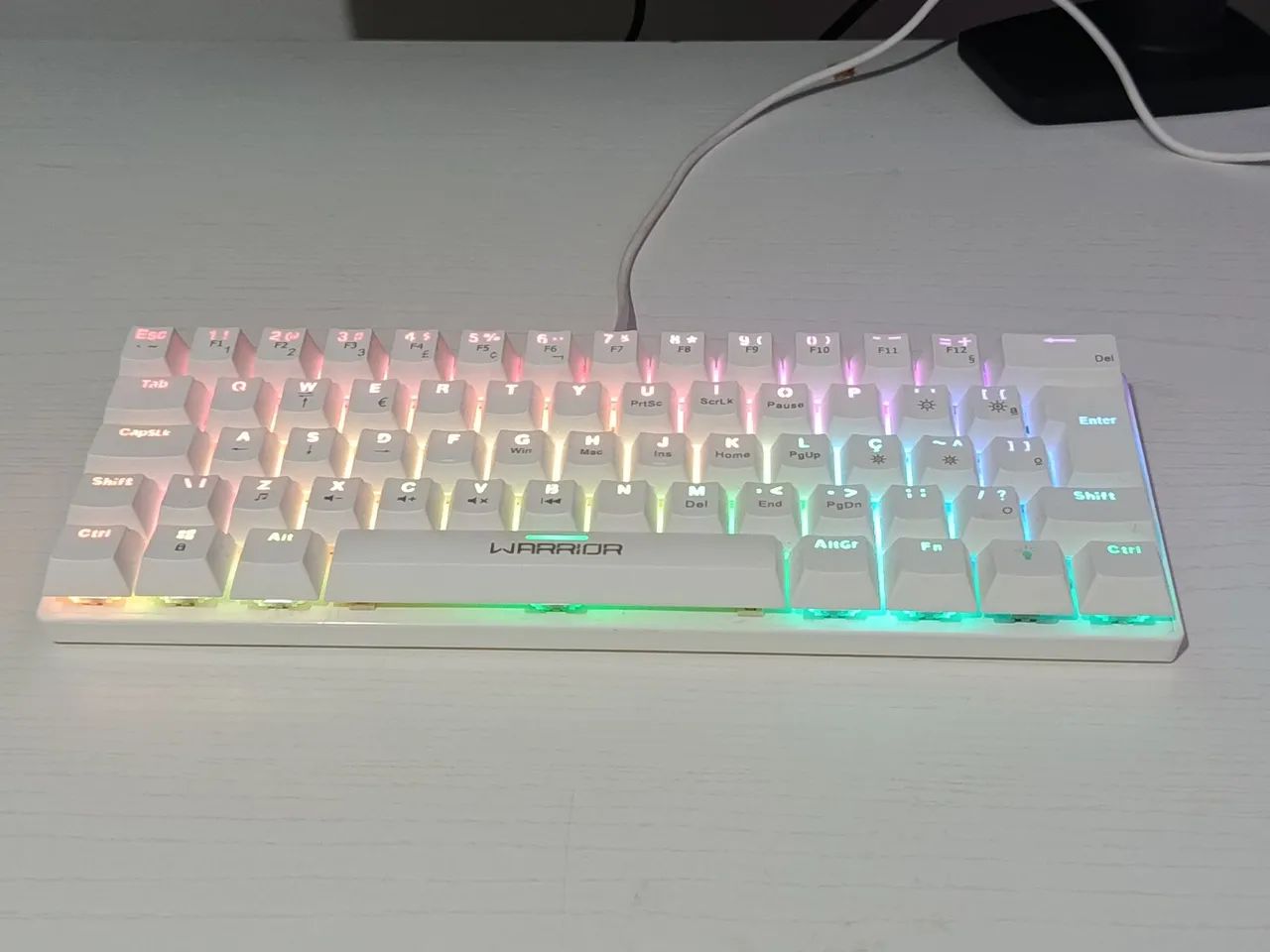 Teclado mecânico Warrior RGB banco 