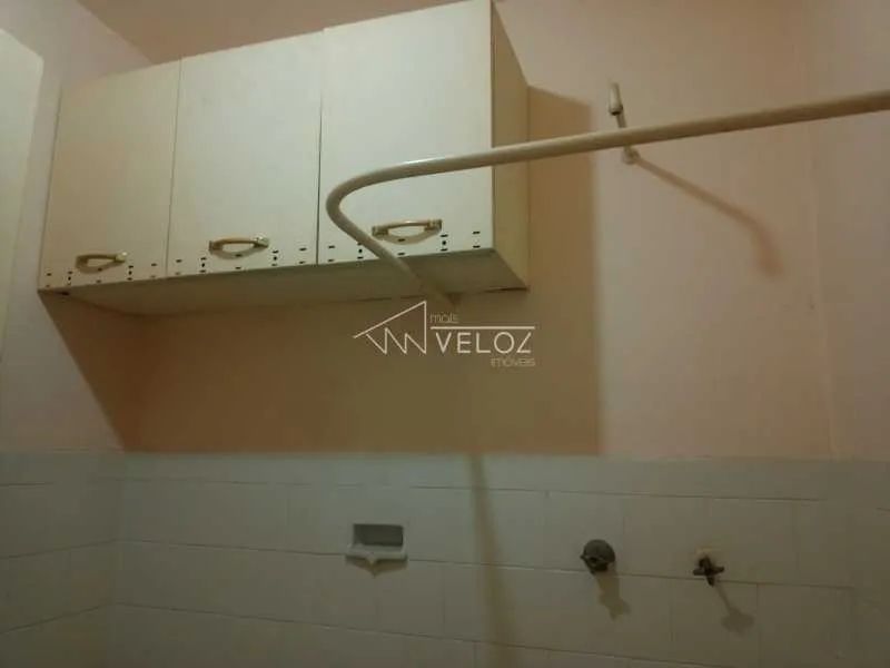 Sala-À VENDA-Centro-Rio de Janeiro-RJ