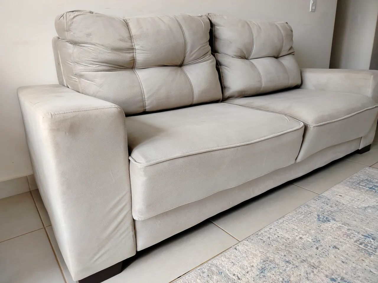 Sofá / Estofado Marjon/ 3 Lugares