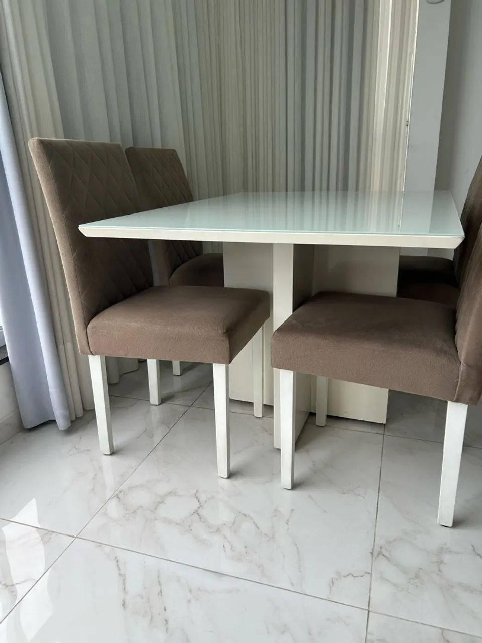 Jogo de mesa com cadeiras  - Foto 2