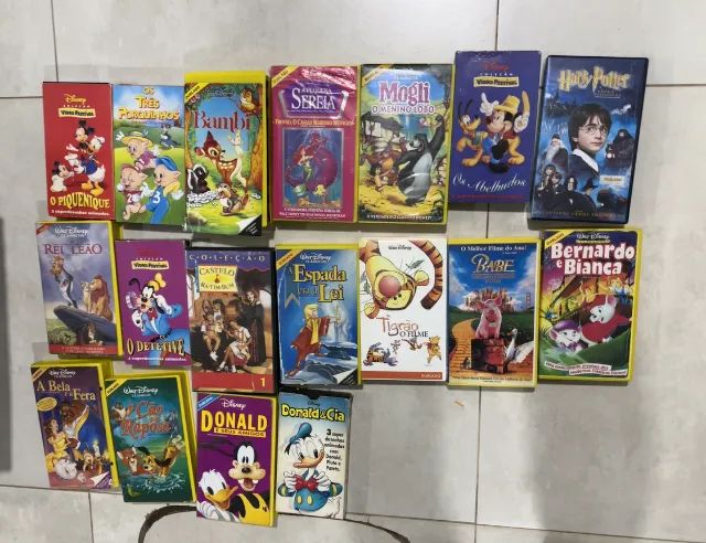 VENDO COLEÇÃO DE DVDs, BLU-RAYS E VHS - Foto 3