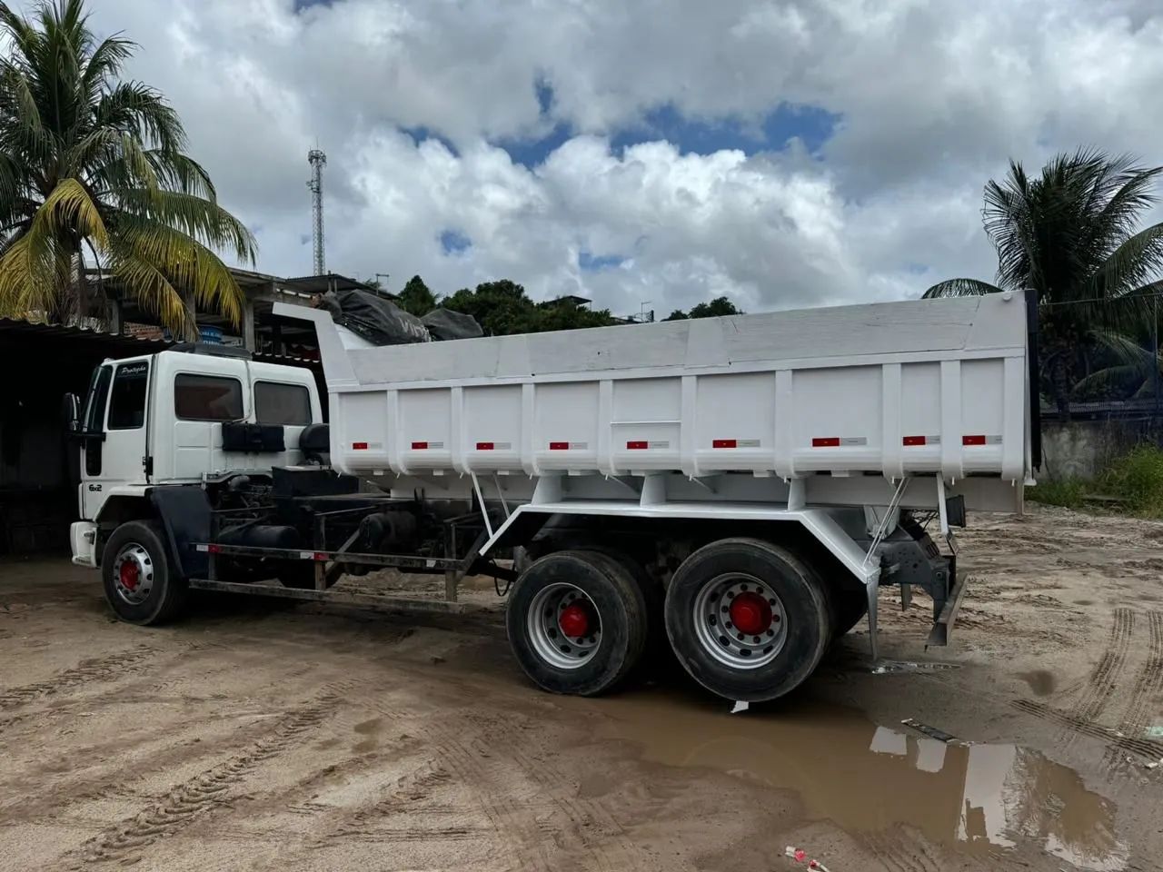 Caminhão Caçamba focargo 2422 - Foto 7