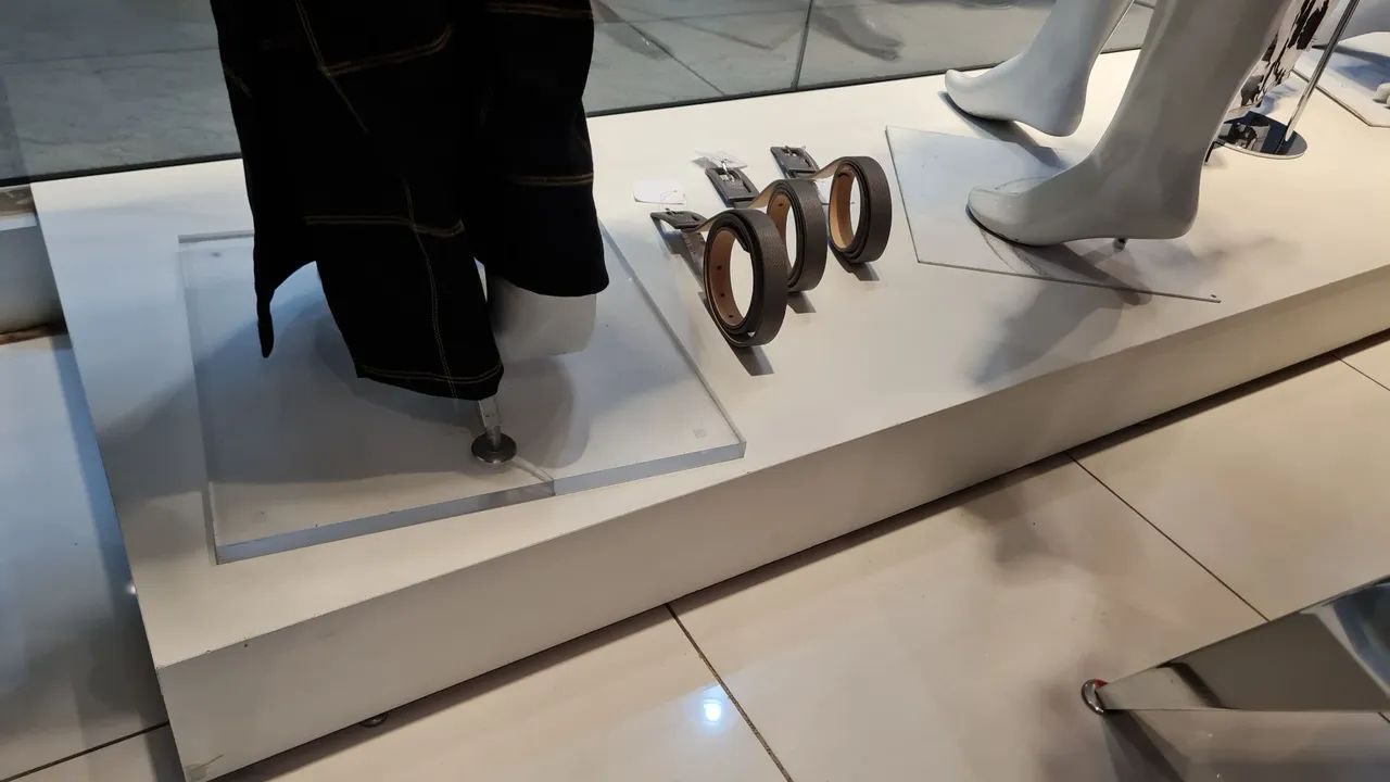 Tablado Base Para Vitrine Comercial MDF Branco 2,75m - Bacacheri - Foto 3