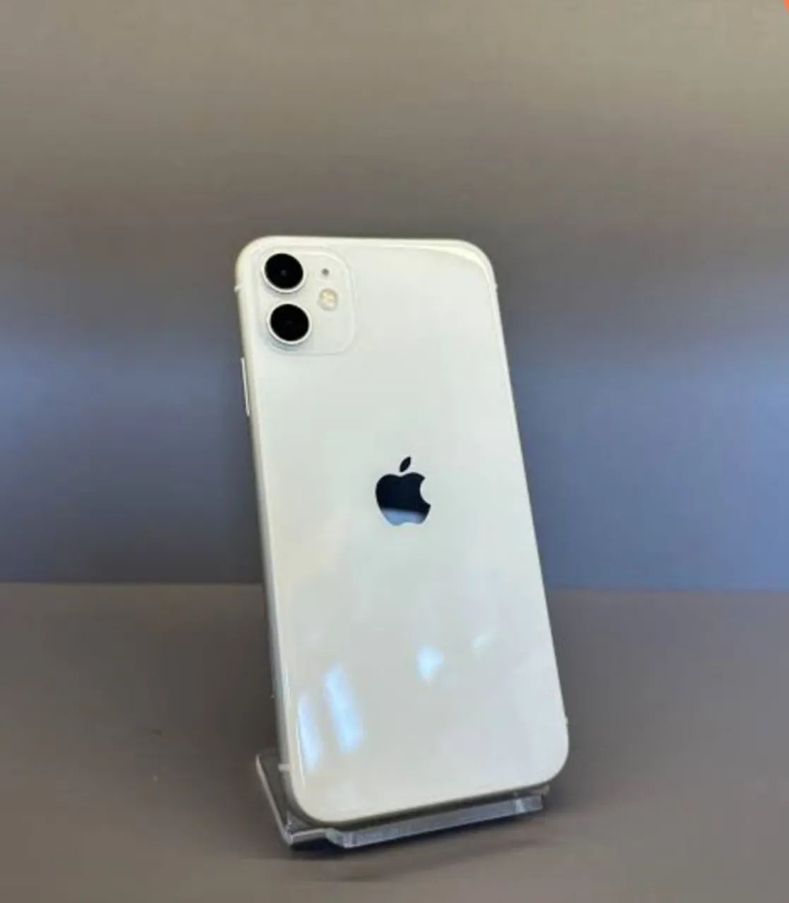 iPhone 11*