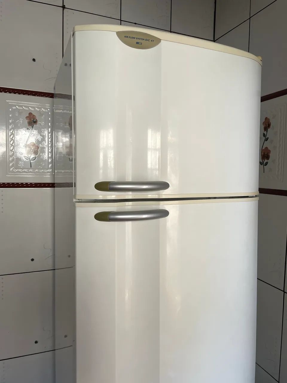 Geladeira Electrolux DC47 usada  - Foto 3