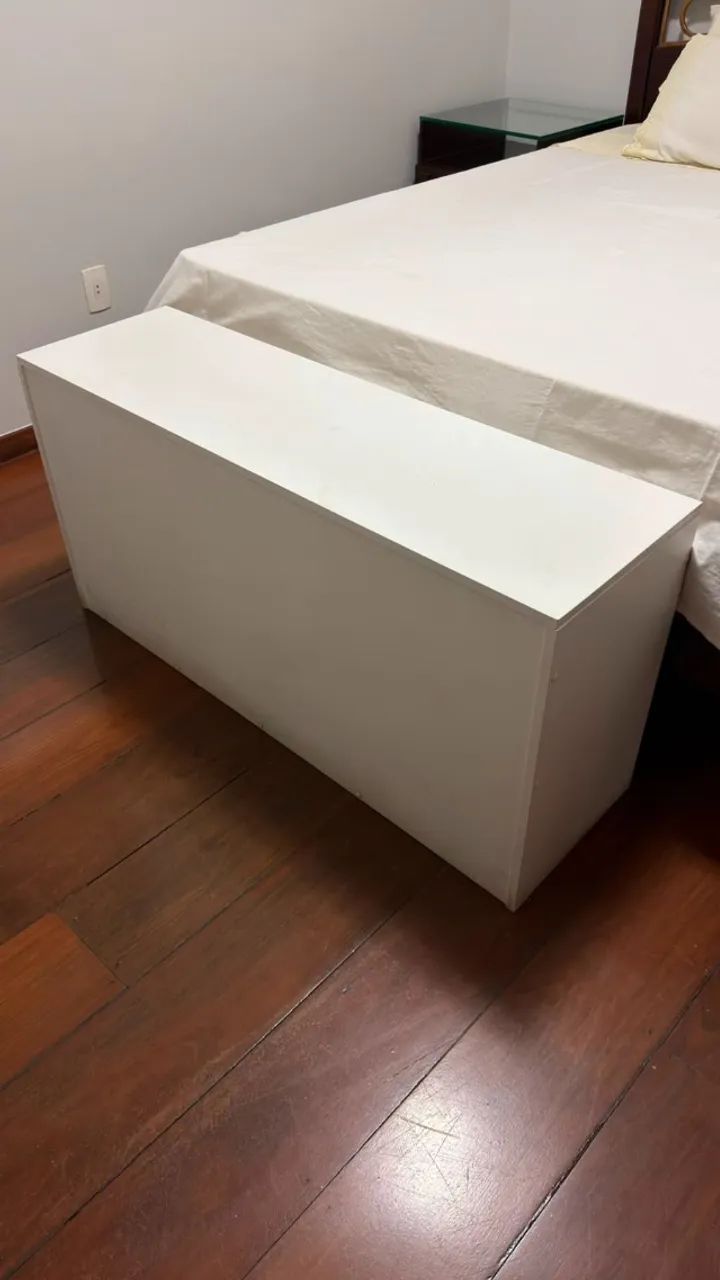 Baú em MDF Branco