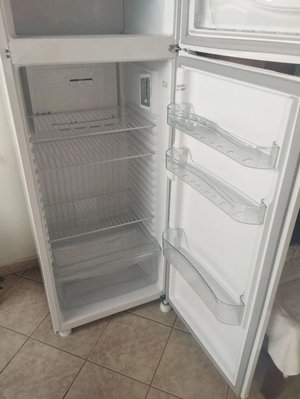 Geladeira Consul Pagamentos apenas pelo App da OLX - Foto 3