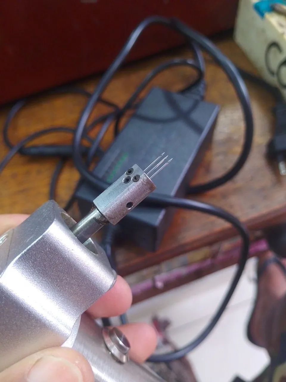 Máquina de dreads - Foto 3