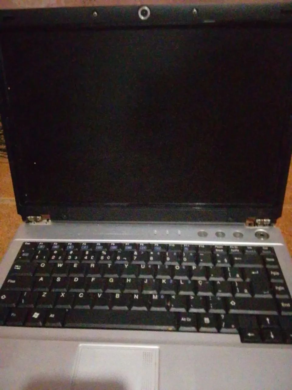 Notebook positivo ainda funciona ou para tirar peças  - Foto 2