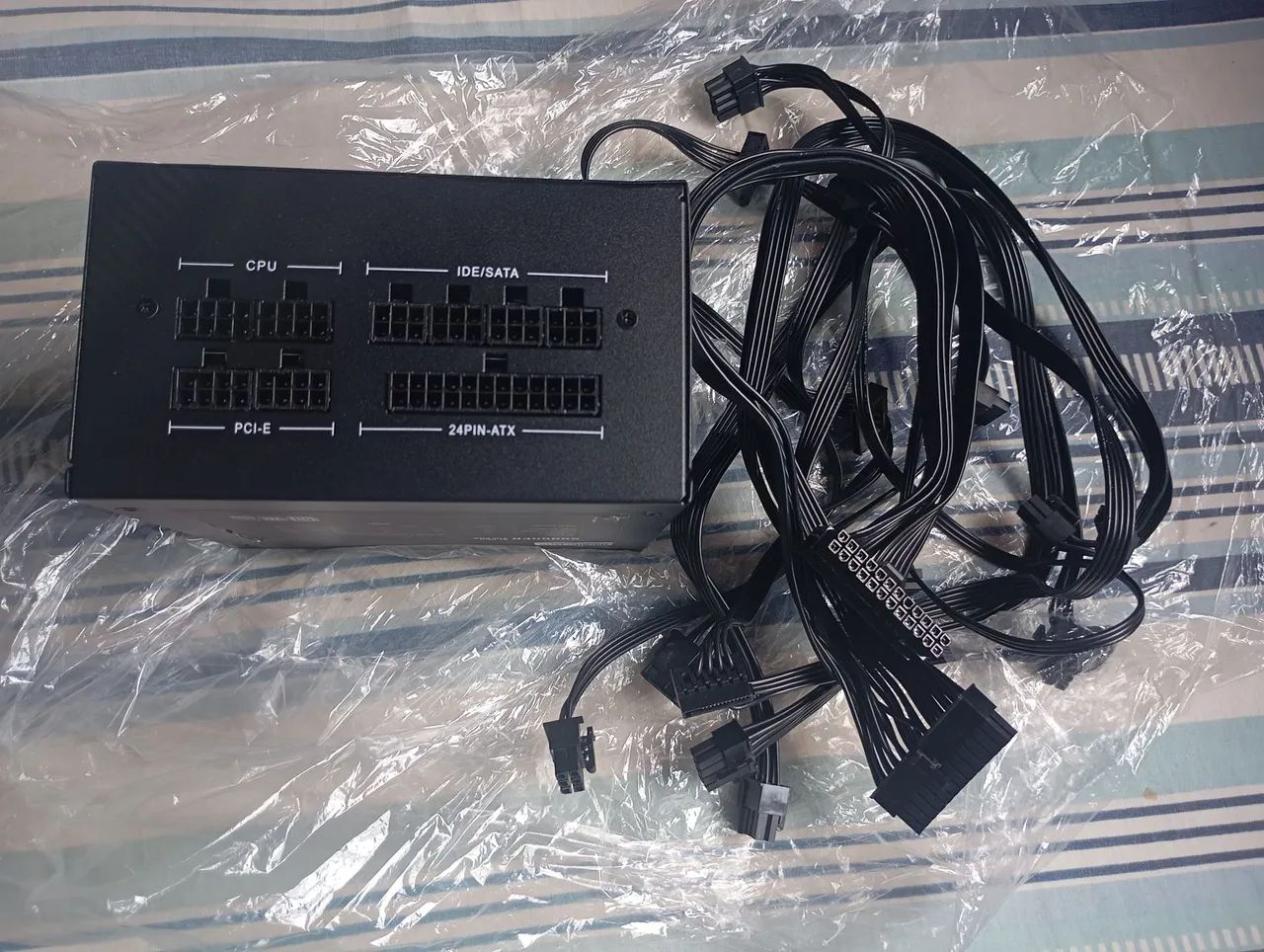 fonte 600w Pcyes full Modular  - Foto 4