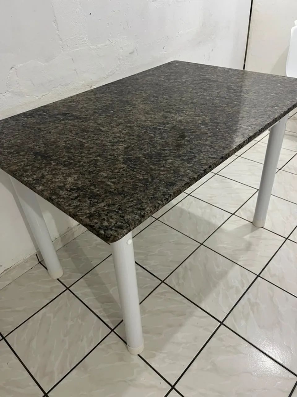 MESA COM 4 CADEIRAS - Foto 4