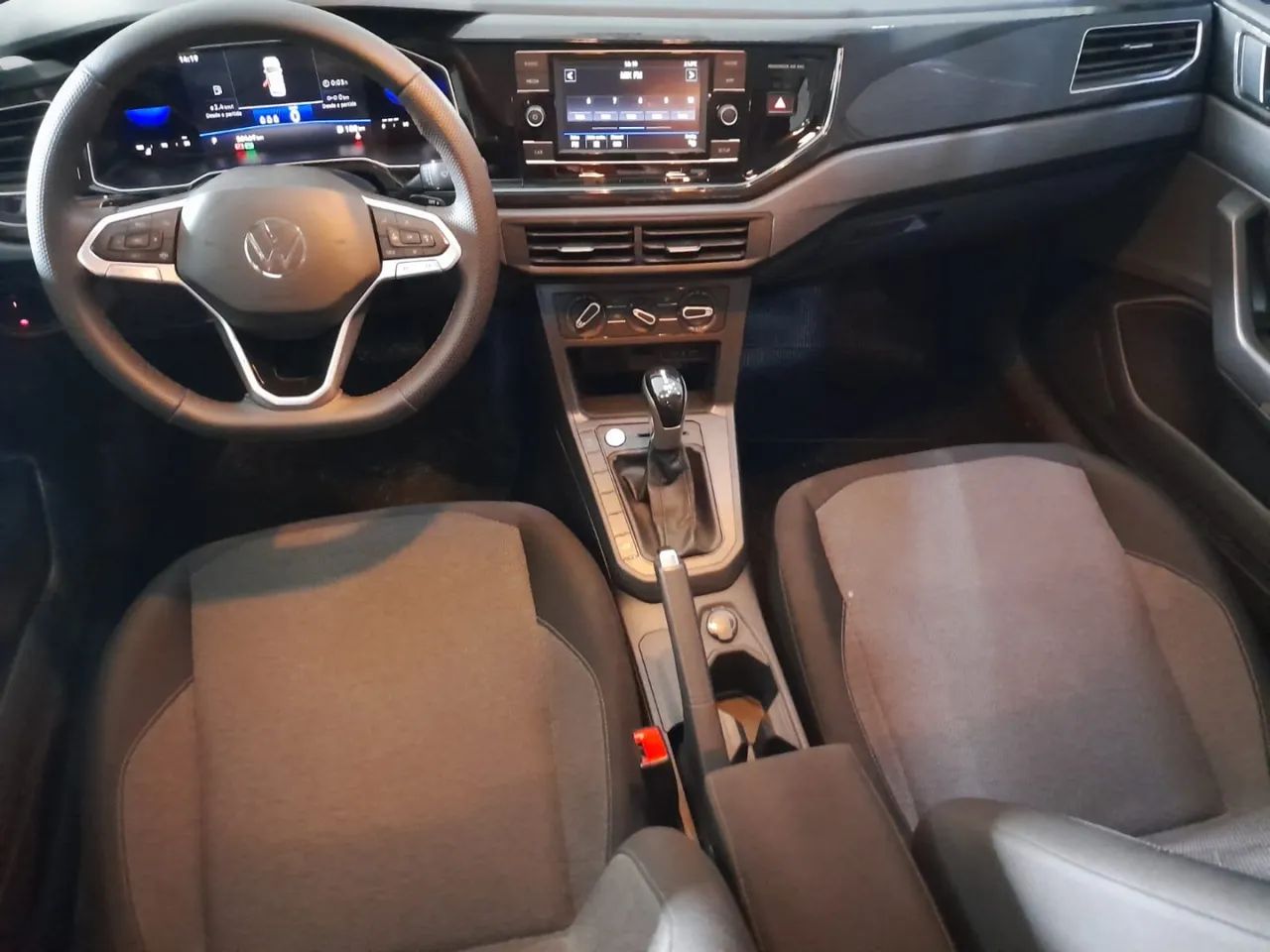 Volkswagen Polo Comfortline TSI 1.0 Flex 12V Aut., foto 11 de 16