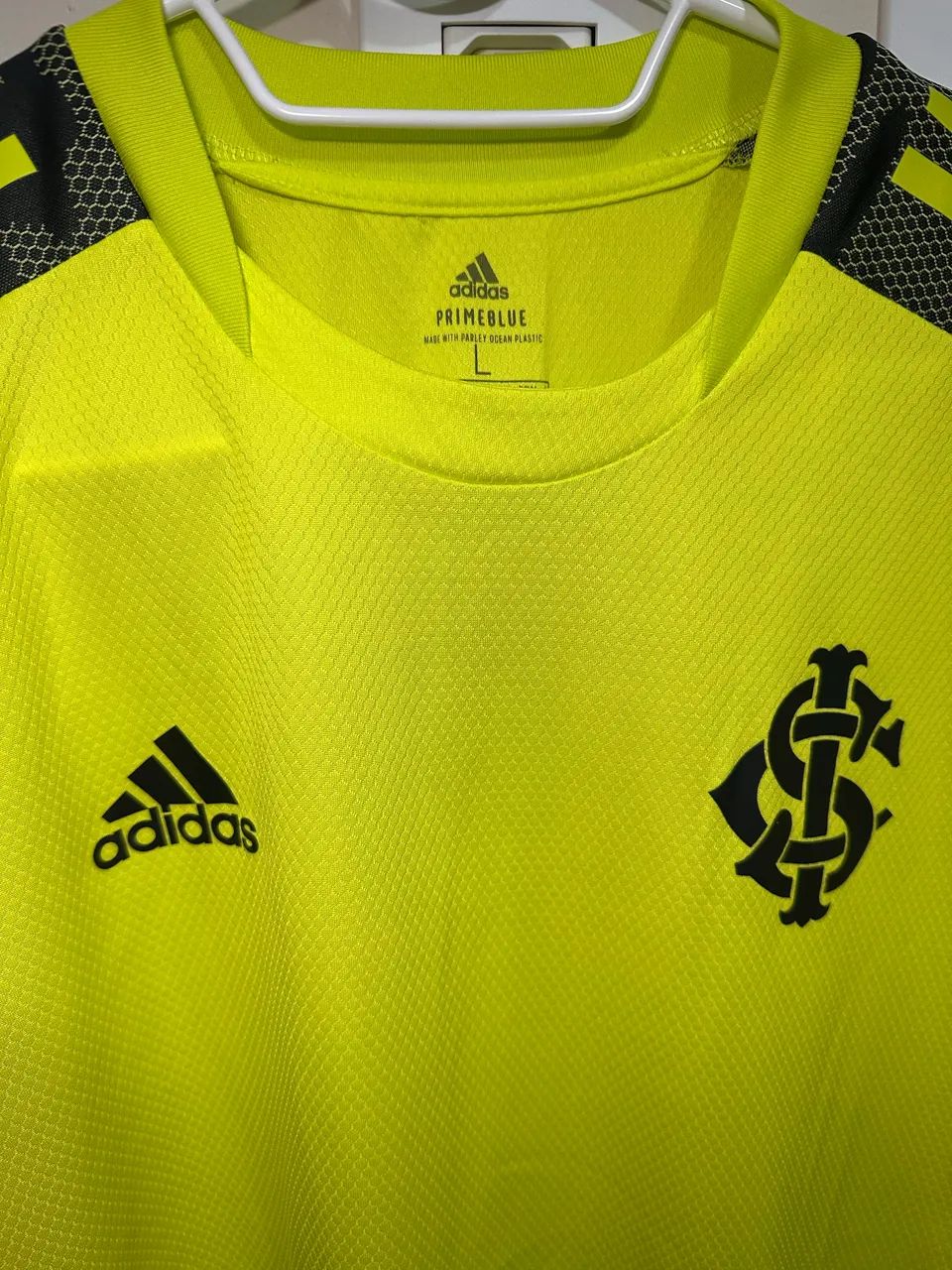 Camisa Internacional treino adidas 2021 G - Foto 2