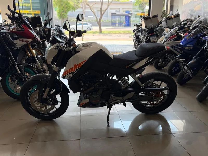 KTM 200 DUKE 2017 - Foto 4