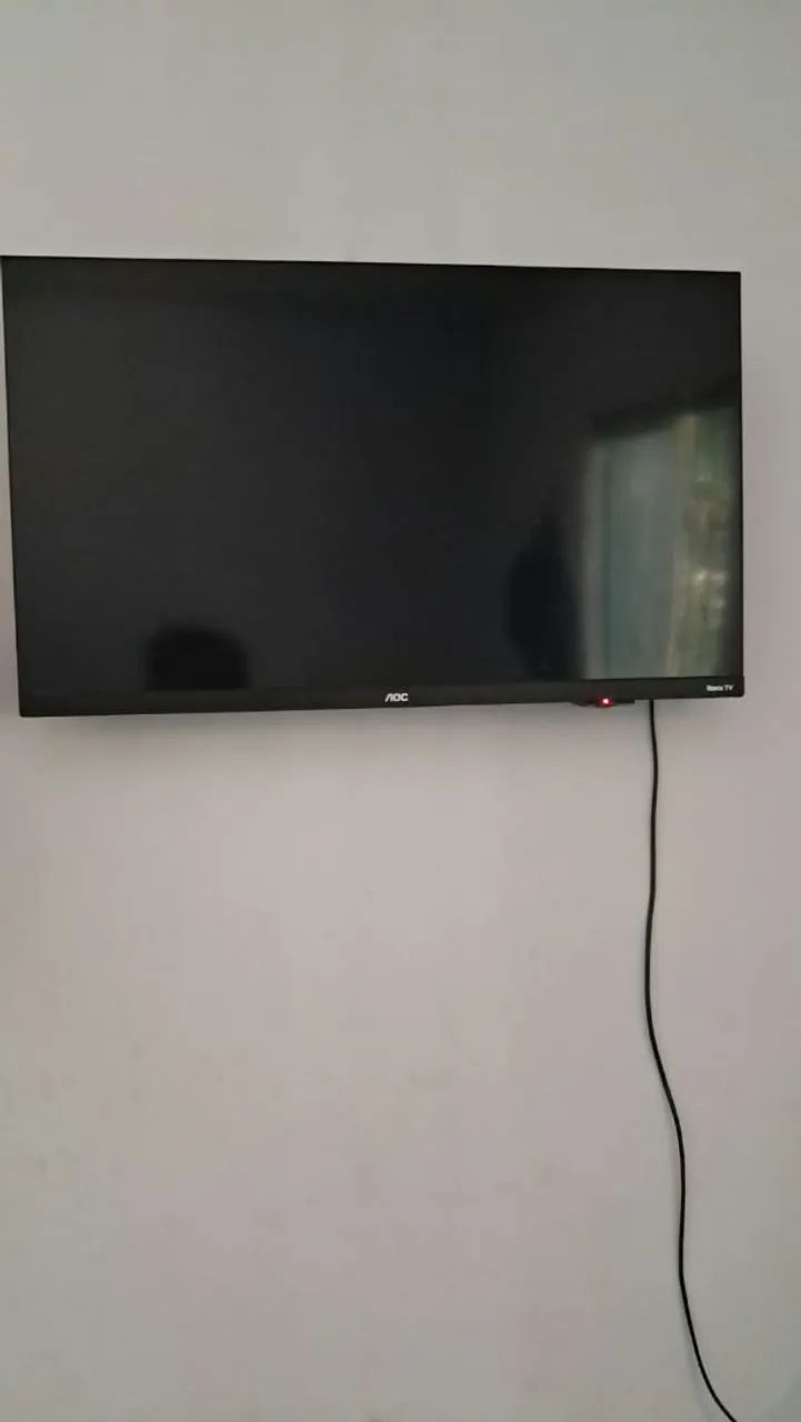 tv AOC 32 polegadas em ótimo estado e funcionando bem 