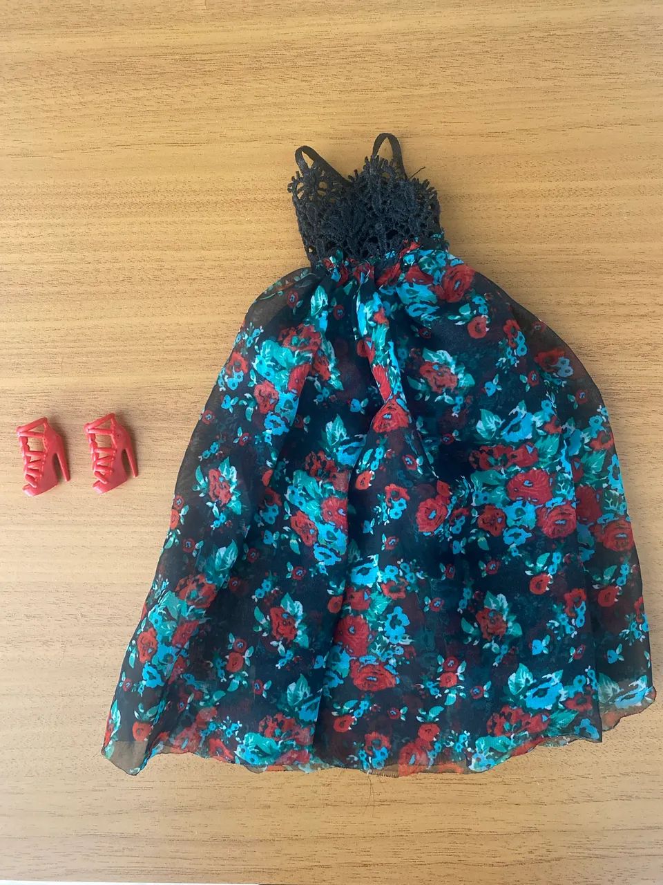 Barbie - Vestido + sapatinho 