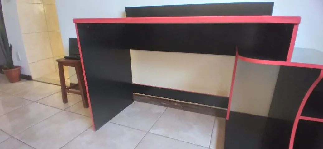 Mesa de escritório em madeira - Foto 5