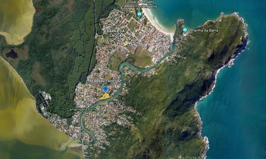 ÁREA DE 4885 M² DE FRENTE AO CANAL DA BARRA DA LAGOA - Foto 3