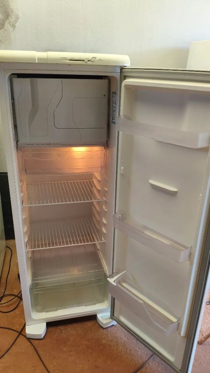 Geladeira Electrolux  - Foto 2