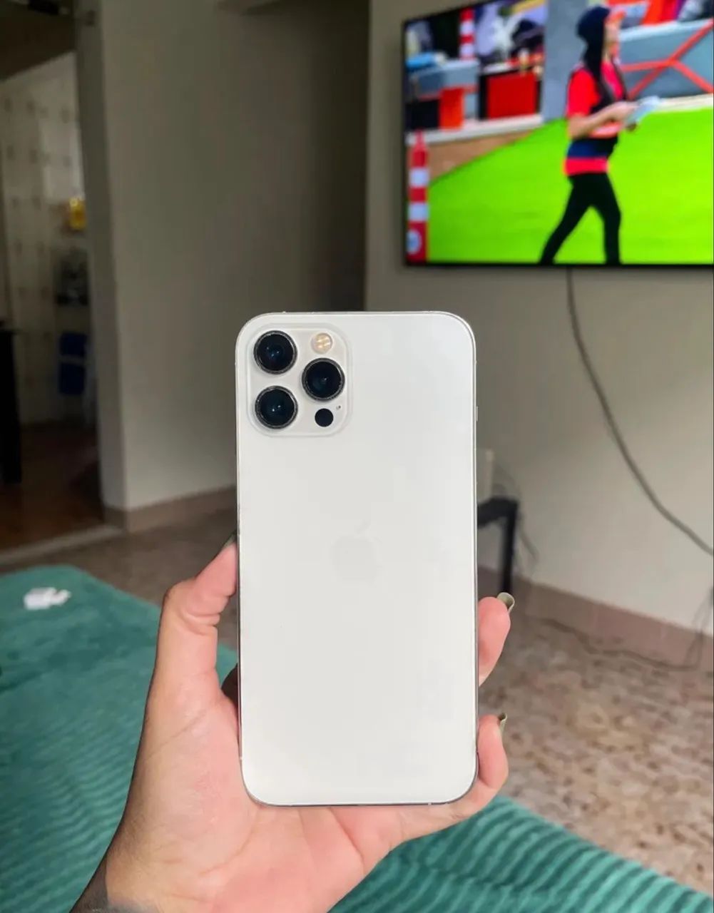 iPhone 12 Pro Max 512gb - seminovo - Celulares e Smartphones