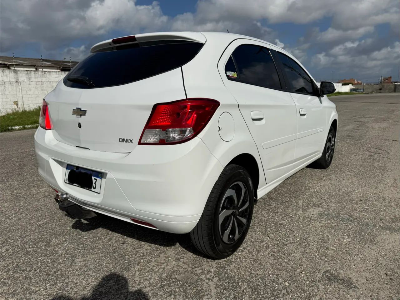 Chevrolet Onix Hatch LS 1.0 8V Flex Power Mec. 4P 2016 - Foto 4
