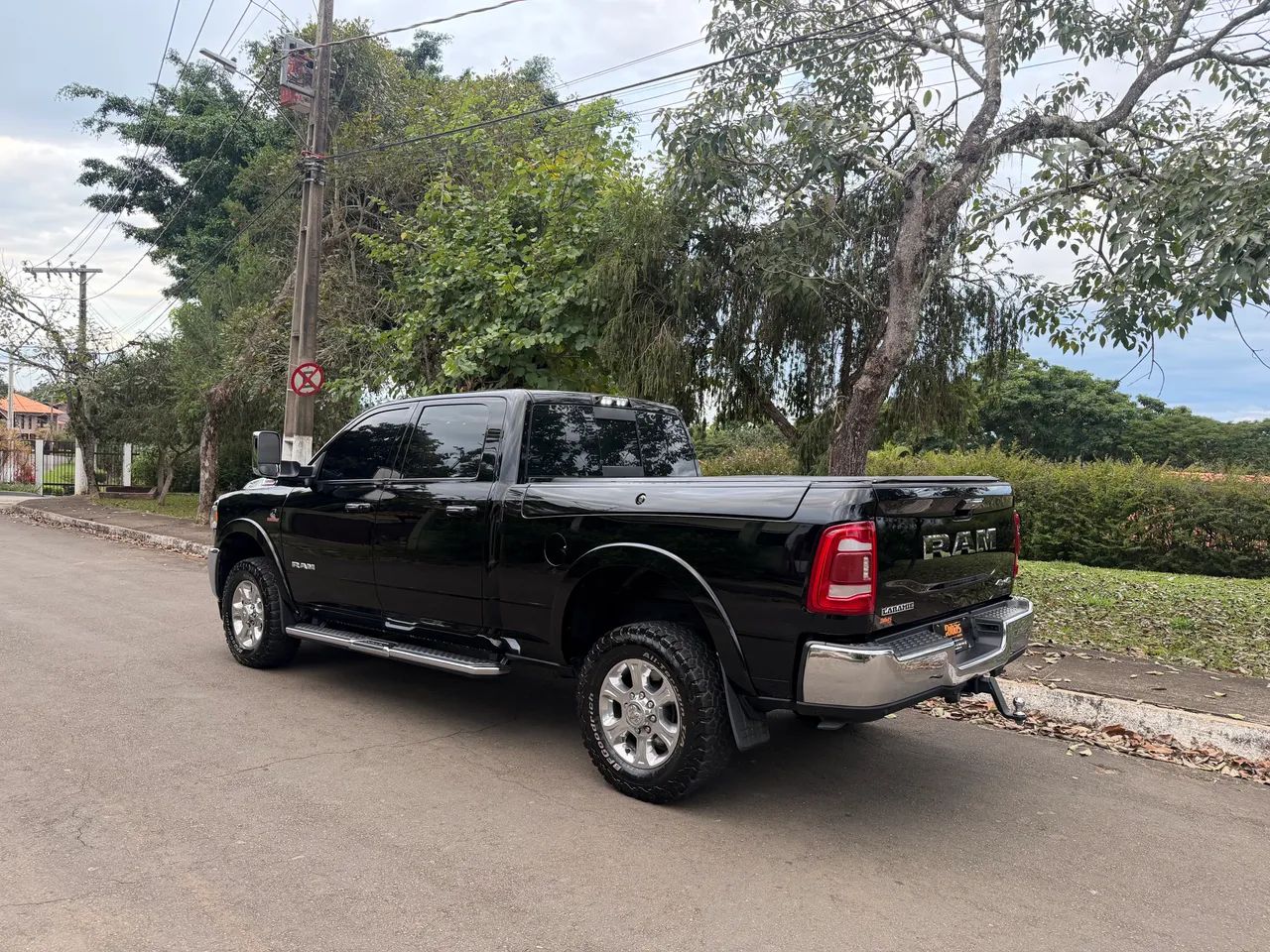 RAM LARAMIE 2500 - Foto 4