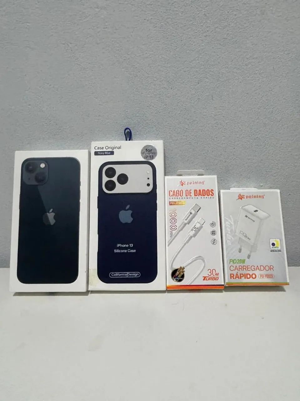 IPhone 13 128GB TODO ORIGINAL, completo com caixa e  capa película e carregador  - Foto 2